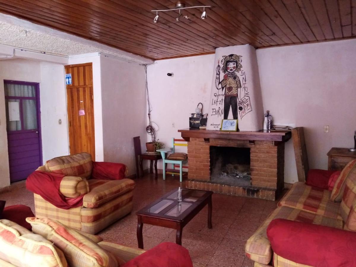Casa Lothuz Spacio Cultural Y Disidente San Cristóbal de Las Casas Exteriér fotografie